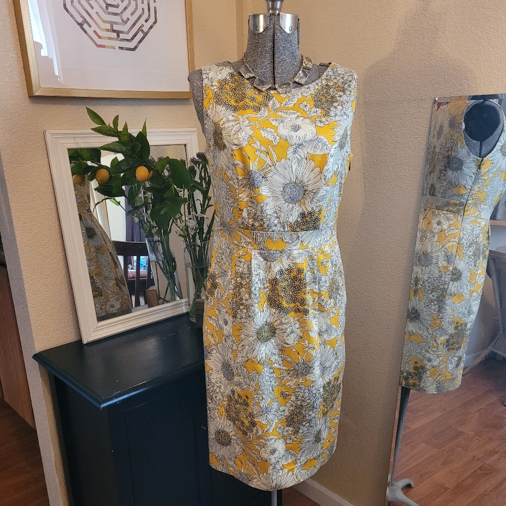 Retro mod 60’s Liberty of London for Target print dress, LIKE NEW CONDITION!!!